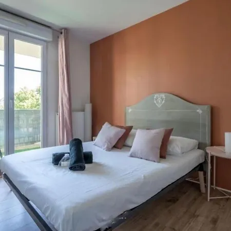 Castle - 10 Minutes De Apartment Bussy-Saint-Georges
